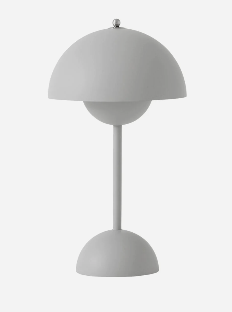 Flowerpot Portable Lamp VP9, Magnetic Charger